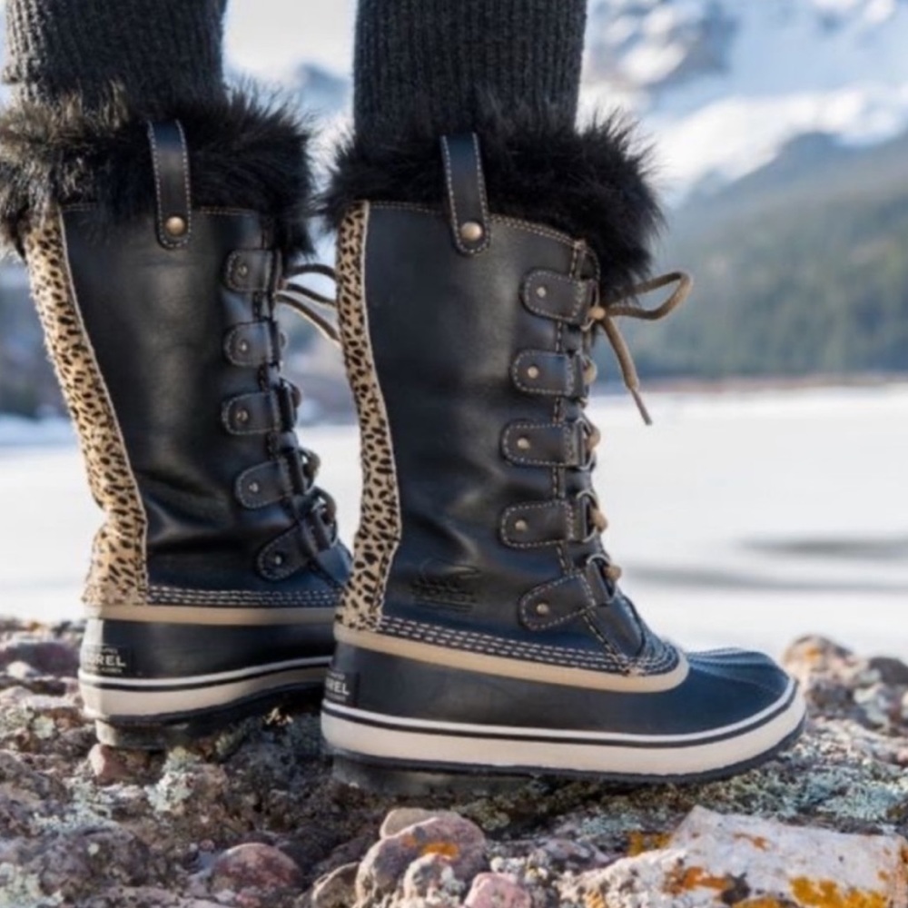 Sorel Joan of Arctic snow boots
